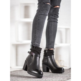 SHELOVET Crne čizme sa kopčom crno 1