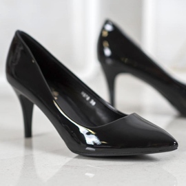 Small Swan Lakirane igle In Spitz crna 1