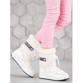 Small Swan Modne čizme za snijeg na vezanje bijela 1