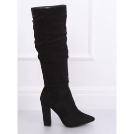 Crna štikla NC885 Crna 2