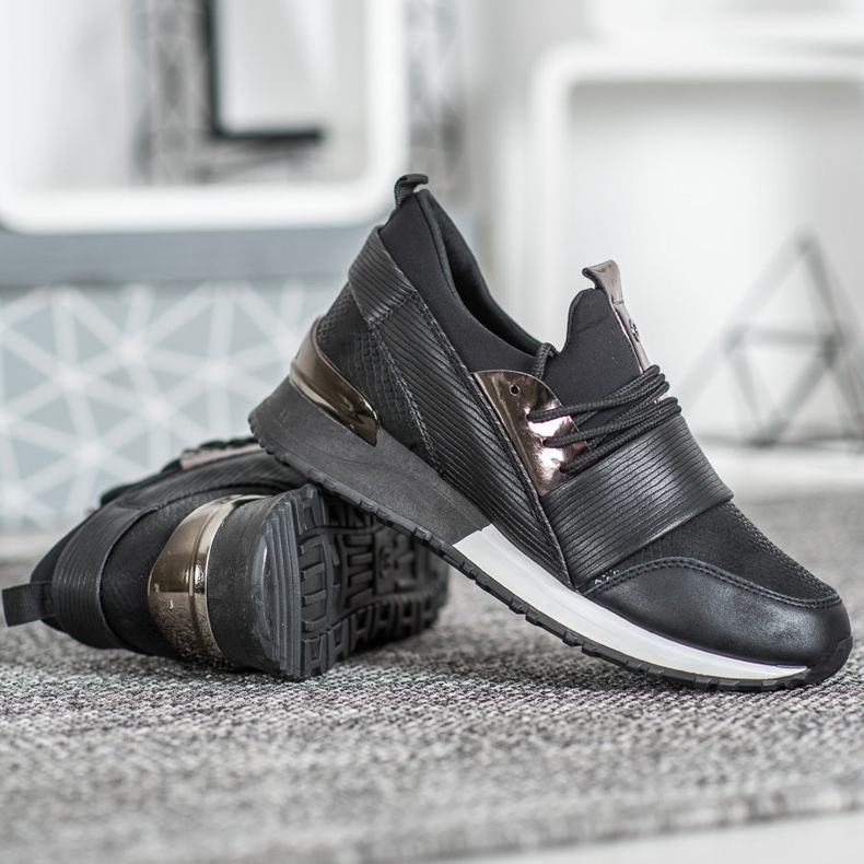 Muto Sportska obuća na platformi crna 2