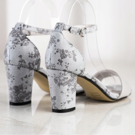 Goodin Elegantne sandale s čipkom siva 1