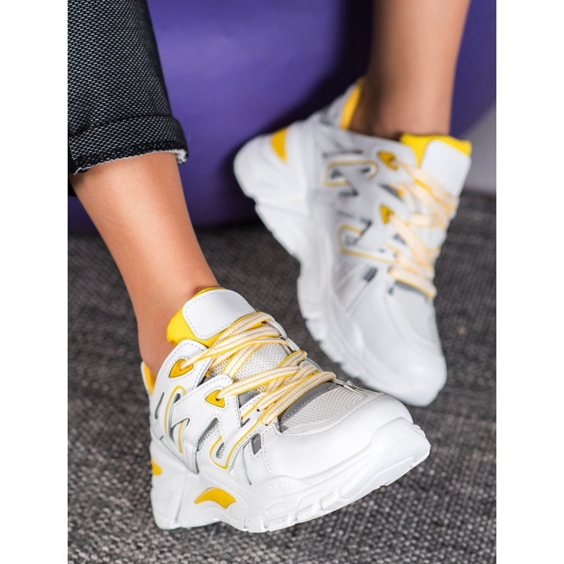 Small Swan Udobne tenisice od eko kože bijela žuta boja 1