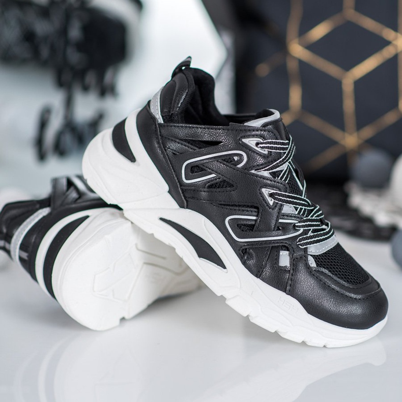 Small Swan Udobne tenisice od eko kože crno 2