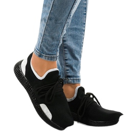 Crne ženske sportske cipele B-6851 crno 2