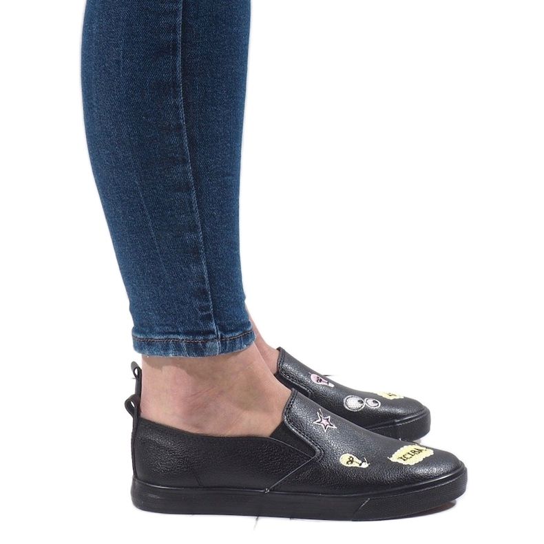 Crne tenisice s otiscima G82-3 crno 1