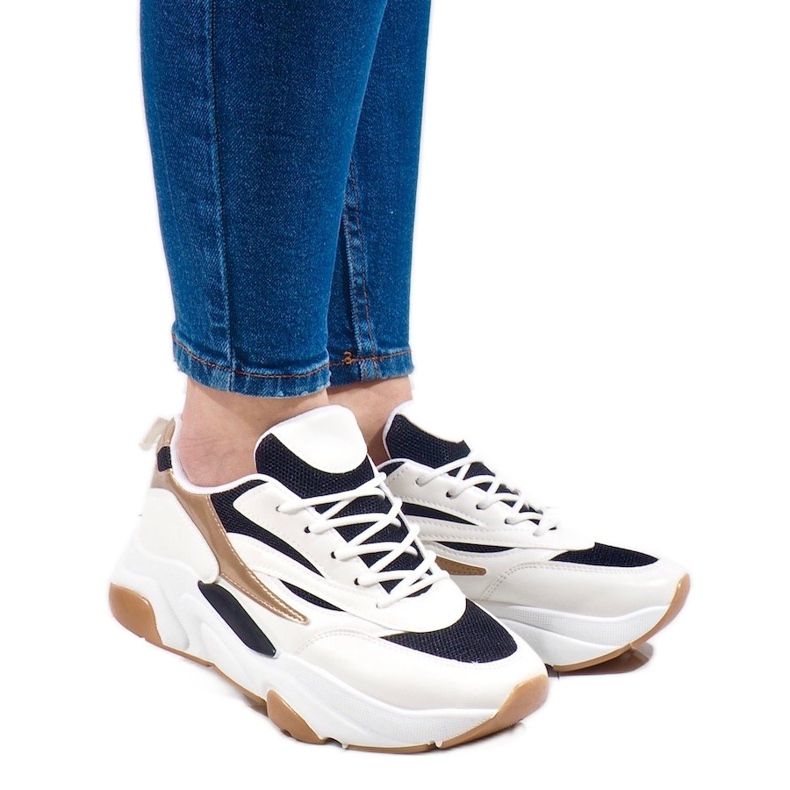 Bijele sportske tenisice SX001-90 bijela crno 1