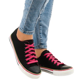 Crne klasične niske tenisice W03 crna zelena 2