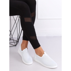 1066 Bijele slip-on tenisice bijela 2