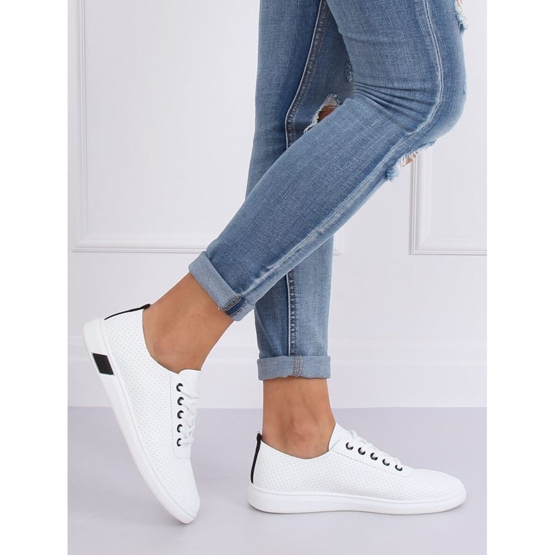 Crno-bijele tenisice na vezanje BB77 Crne bijela crna 2