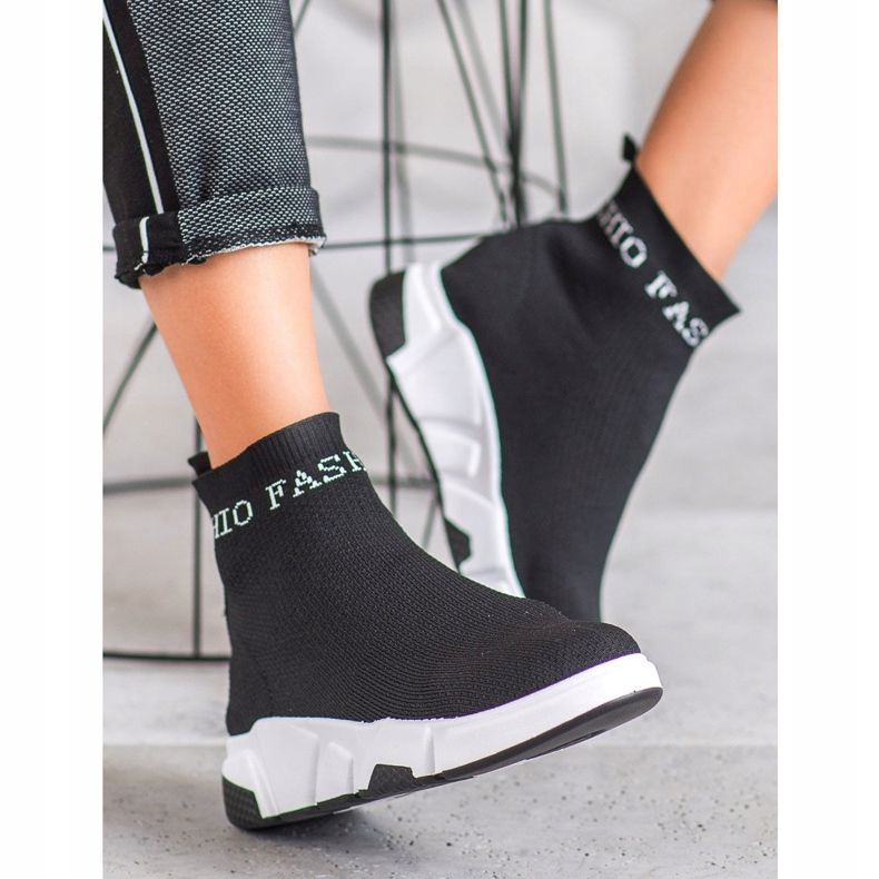 SHELOVET Modne cipele na štipanje crna 2