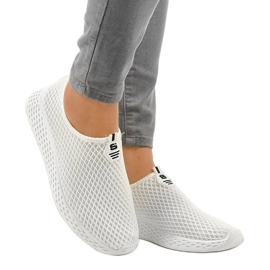 Bijele ženske sportske cipele SJ1890-3 bijela 1