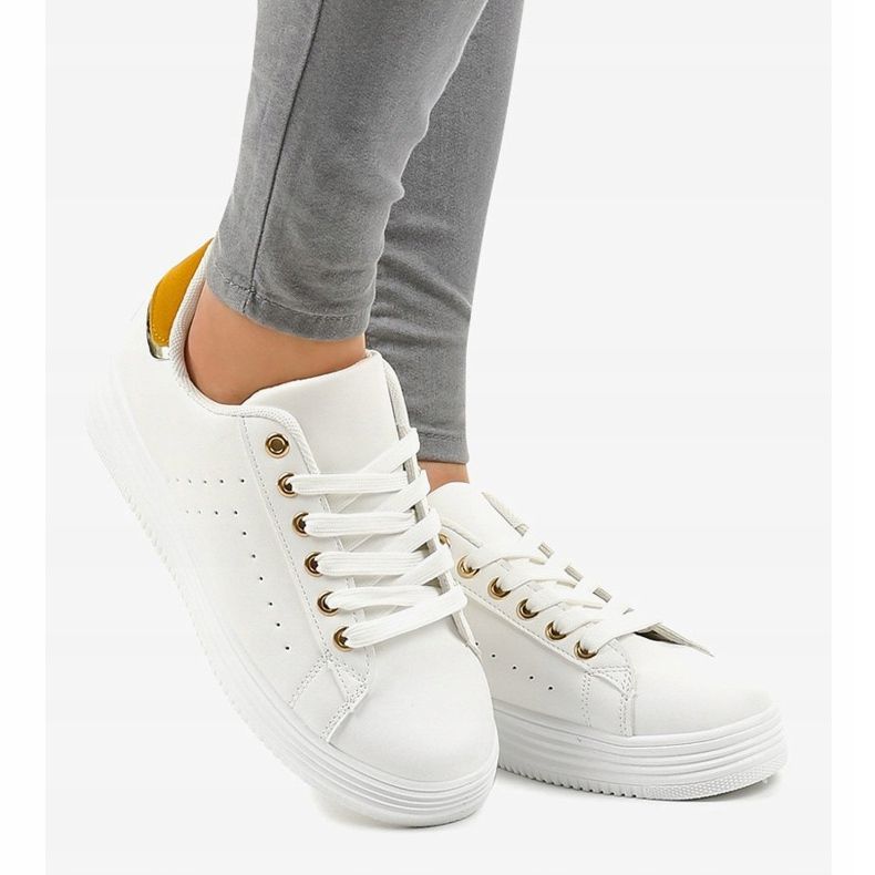 Klasične bijele tenisice na platformi BK-52 bijela 2