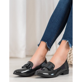 Fama Lakirani gospodari s lukom crna 1