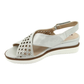 M.Daszyński Srebrne sandale na klin Daszyński 1838 siva 2