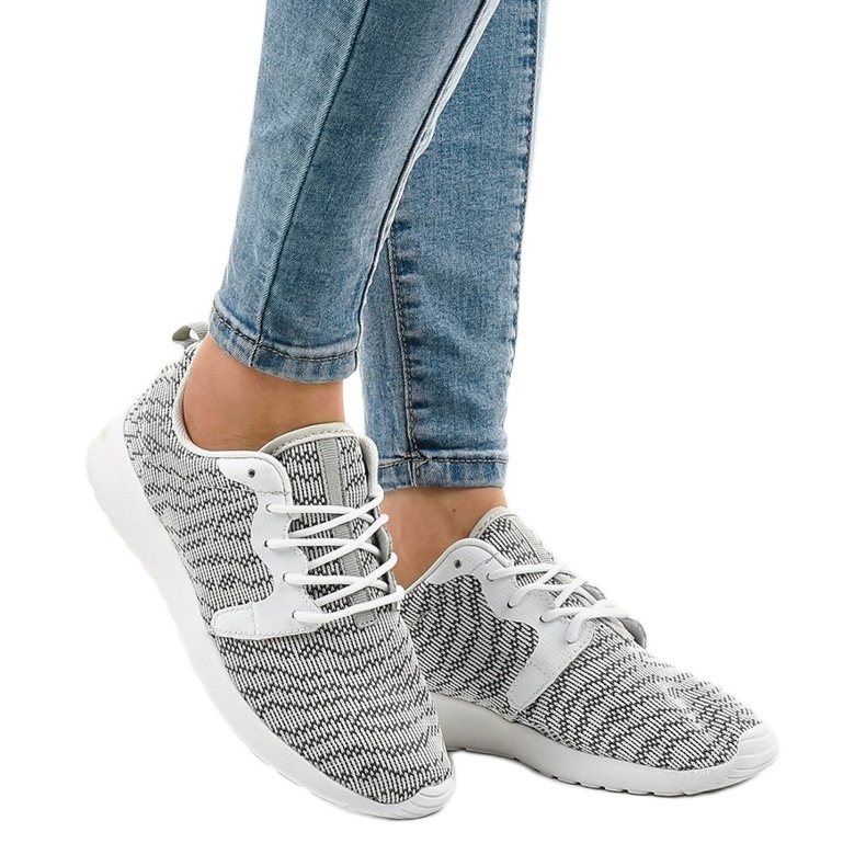 Bijele ženske sportske cipele 7-6875C višebojan 1