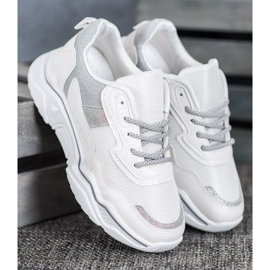 SHELOVET Tenisice na platformi sa sjajem bijela 2