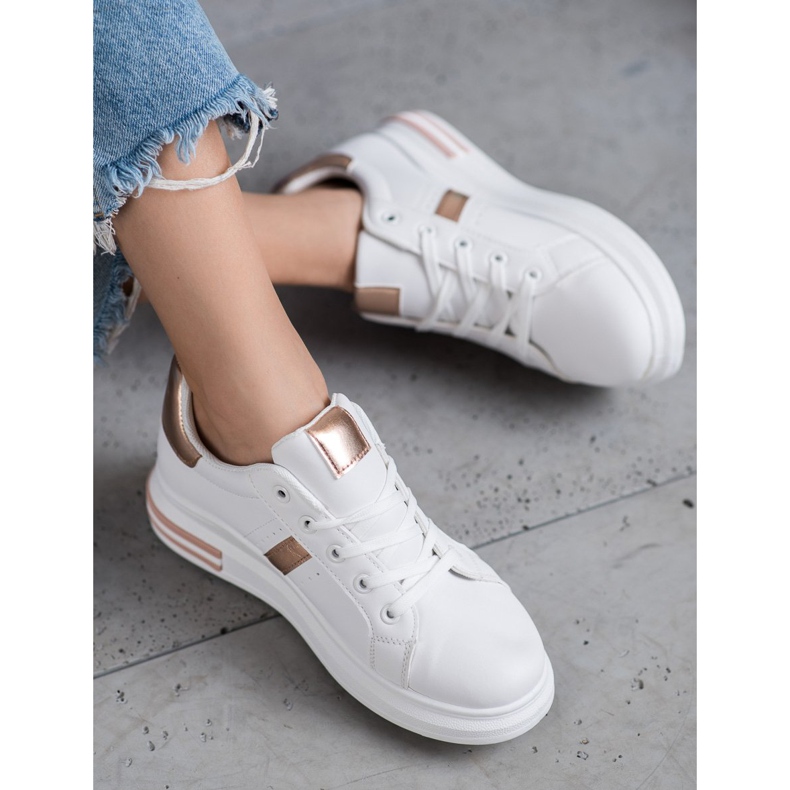 SHELOVET Sportske cipele sa zlatnim umetcima bijela 1