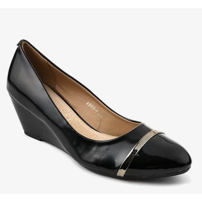 Crne pumpe na klinu X668-1 crno 1