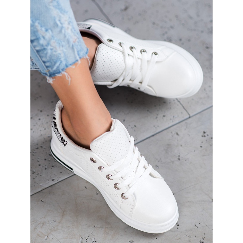 SHELOVET Ažurne cipele sa skrivenim klinom bijela 1