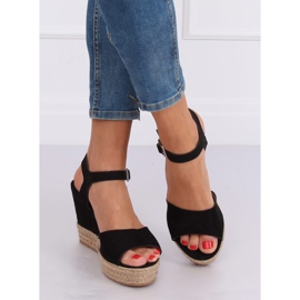 Crne sandale na klinastu petu 9R195 Crna 2