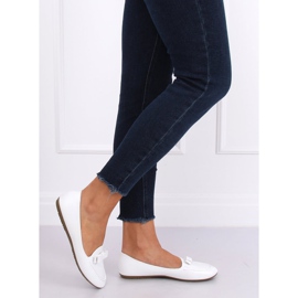 Bijele ženske mokasine A8637 Bijele bijela 1