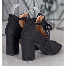 Vezane čizme VINCEZA s otvorenim prstom crna 1