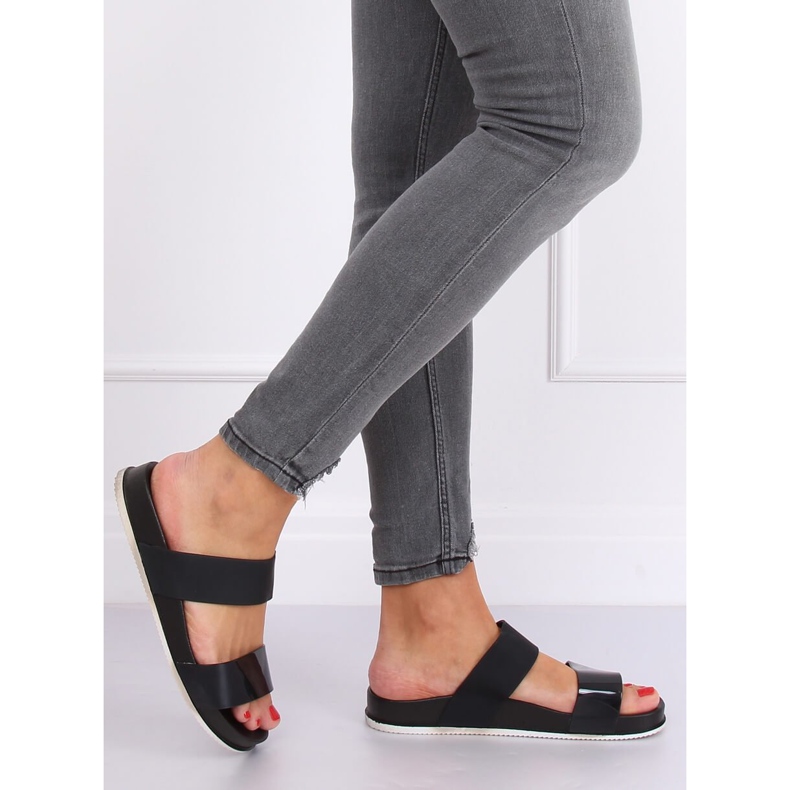 Crne CK66P Crne papuče s gumenim remenčićima crna 2