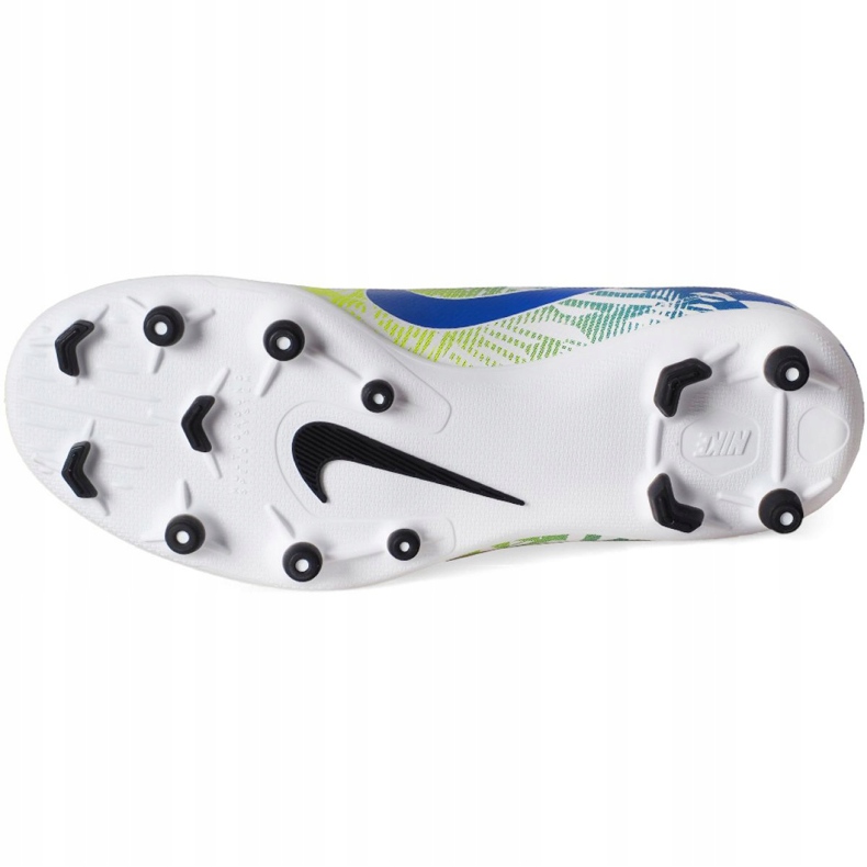 Nike Mercurial Vapor 13 Club Njr FG / MG Jr CV9351 104 nogometne cipele siva višebojan 1