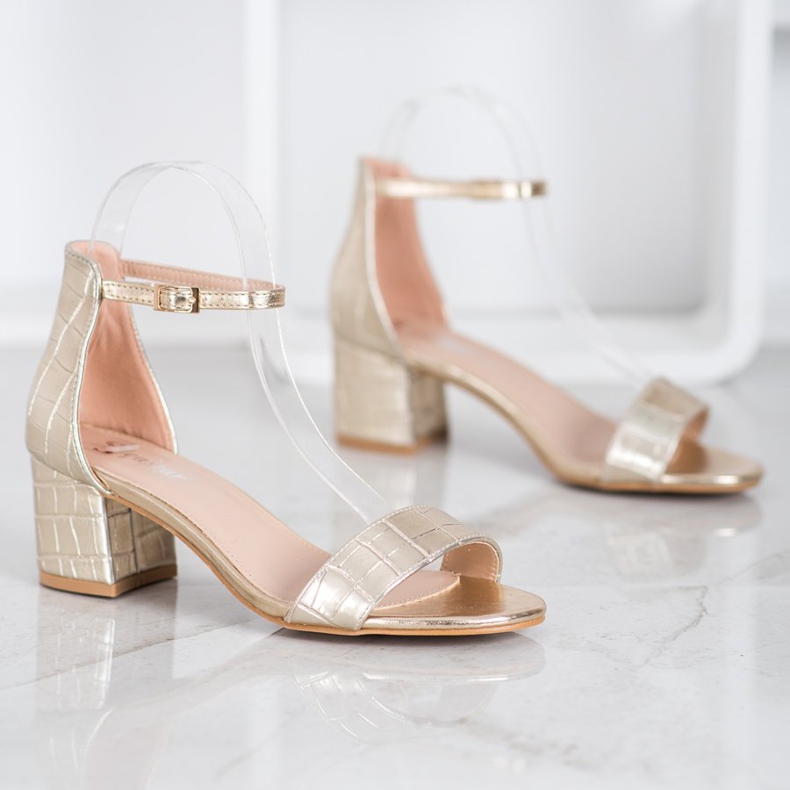 Seastar Sandale s eko kožom zlatni 1