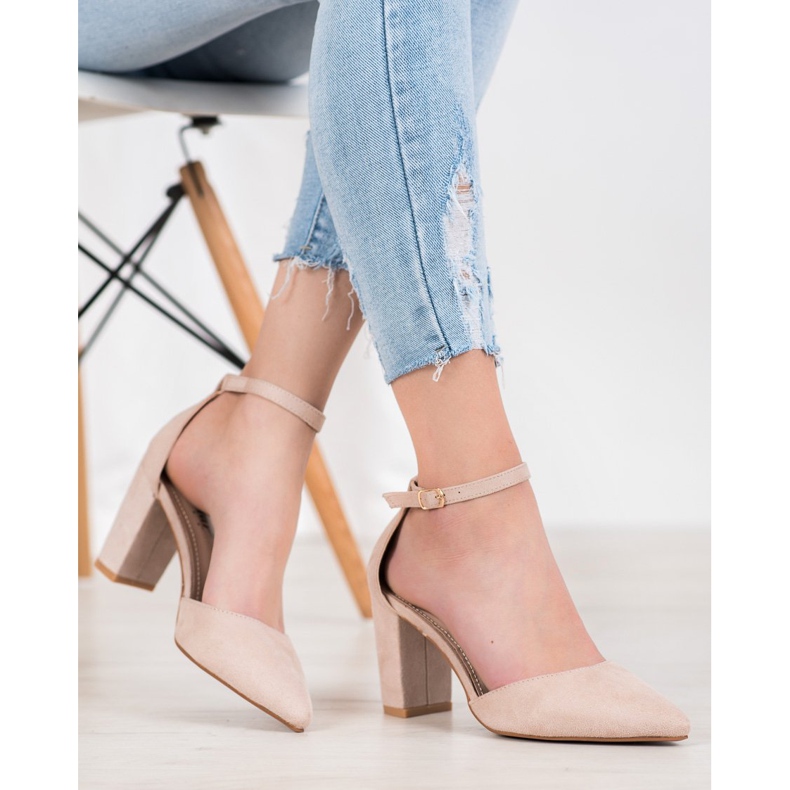 Seastar Crpke od antilopa na stupu smeđa 1