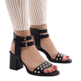 Crne sandale s visokim potpeticama 77-12 crna 1