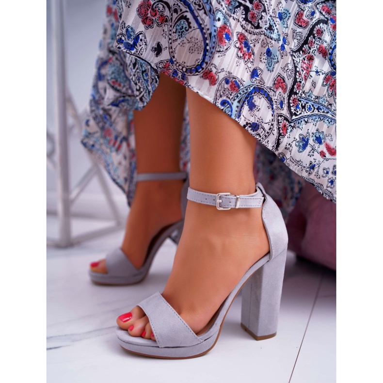 ADY Ženske sive sandale na platformi Debora s visokom petom siva 1