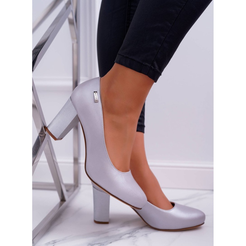 Ženske pumpe Sergio Leone PB130 Silver Pearl Amber siva 1