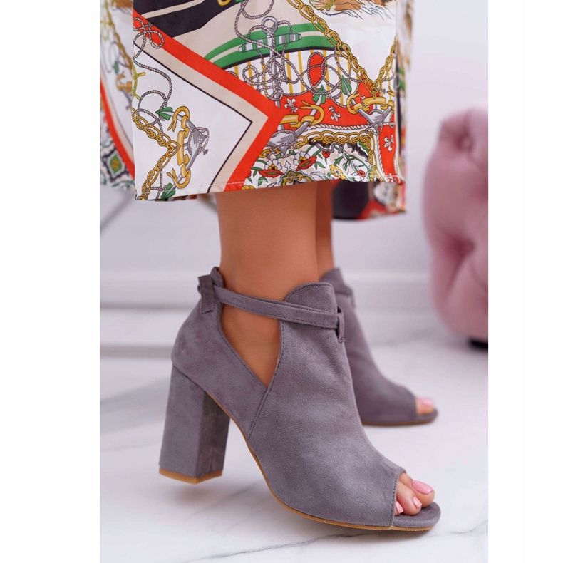 Vinceza Sive čizme Sandale na šanku Otvoreni prsti Sivi siva 1