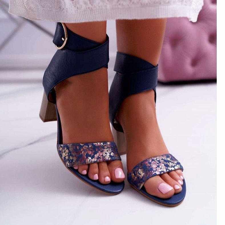 Kožne ženske sandale Maciejka na peti tamnoplava 03597 mornarsko plava 2