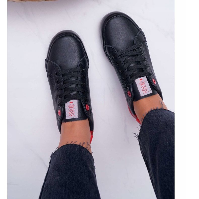 Cross Jeans Ženske križne traperice Crne tenisice EE2R4019C crna crvena 2