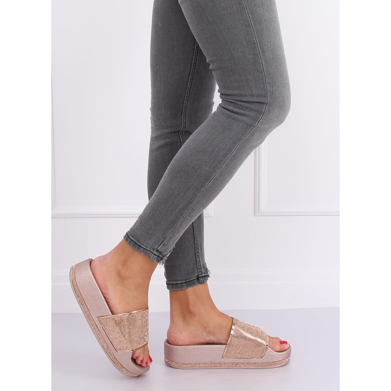 Šampanjac N-59 Papuče šampanjca na debelom potplatu višebojan žuta boja 2