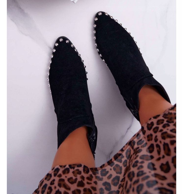 Ženske čizme Black Sobery s mlaznicama crno 2