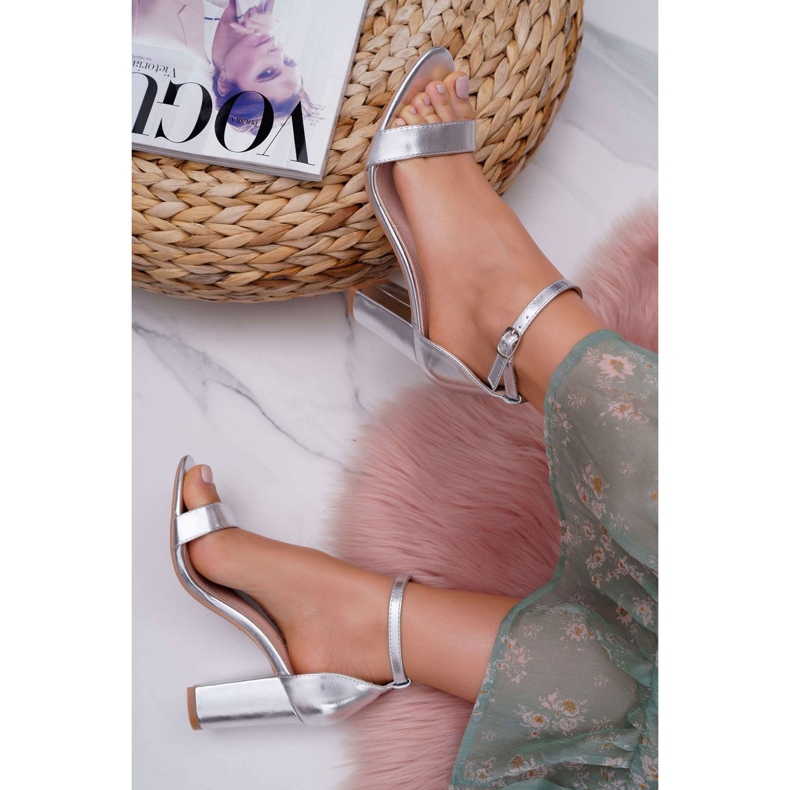 SEA Klasične srebrne ženske sandale na peti na peti siva 1