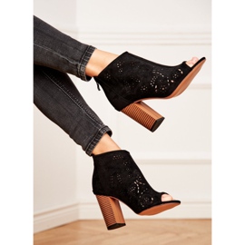 SEA Ženske čizme na petu, antilop, ažur, crni Papillon crno 1