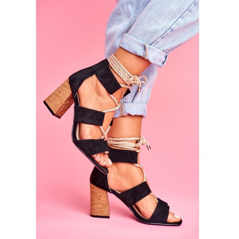 SEA Ženske sandale na petu vezane antilop crne boje Amore crno 2