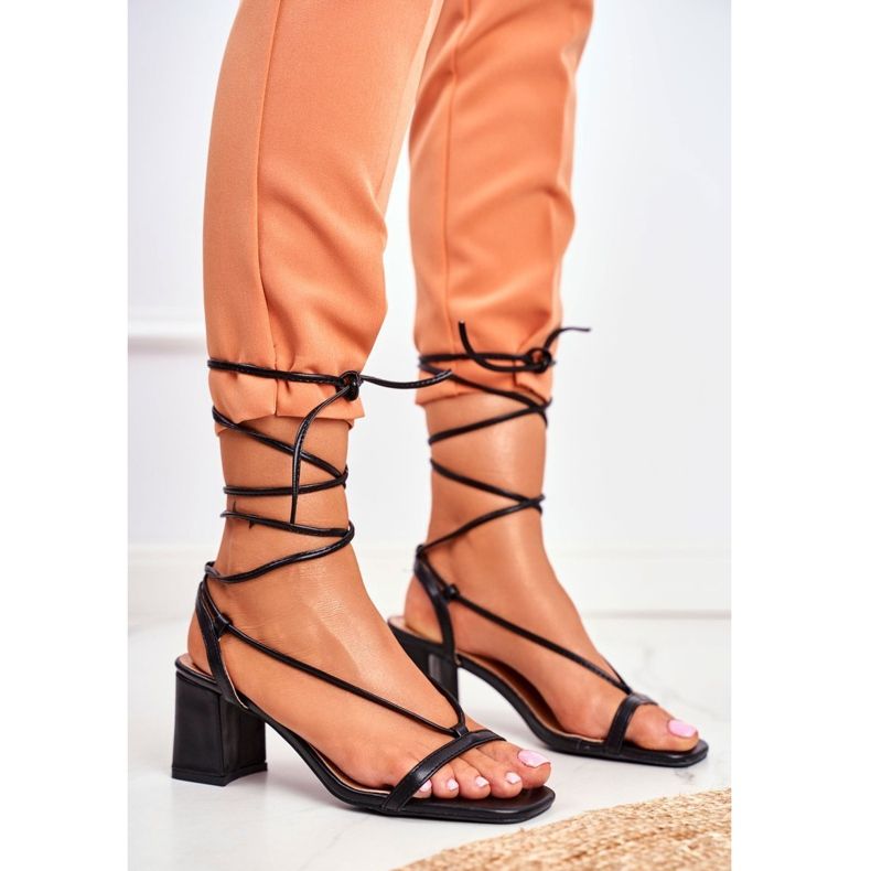 HAN Ženske sandale na petu vezane crno jutro crna 1