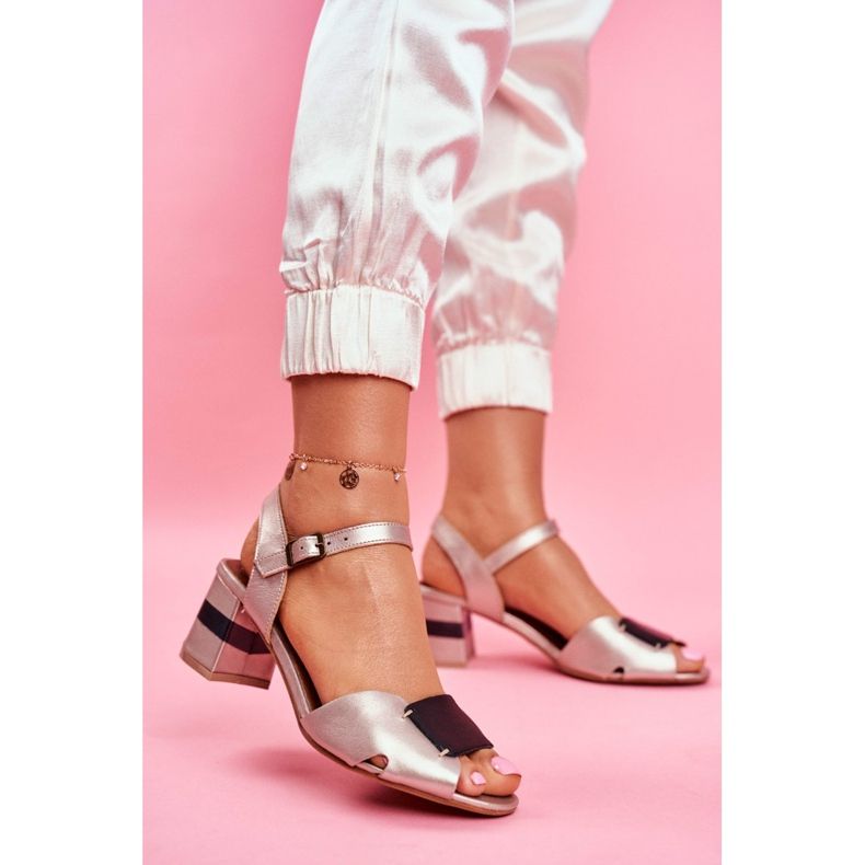 Ženske sandale Maciejka Kožna zlatna 04120-25 / 00-5 crna žuta boja 2