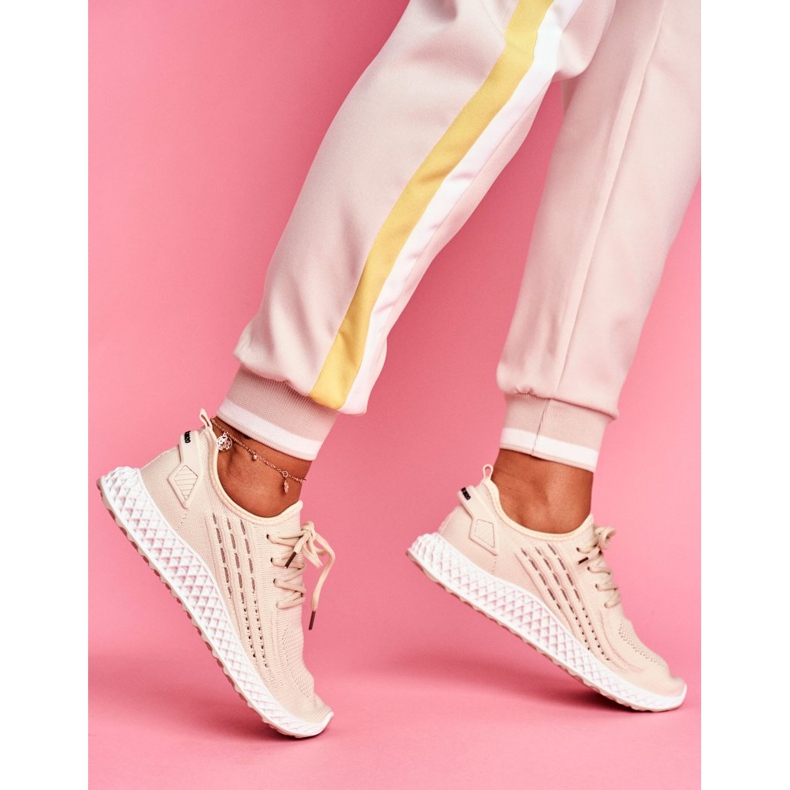 Ženske sportske cipele svijetlo bež boje Mersea 2
