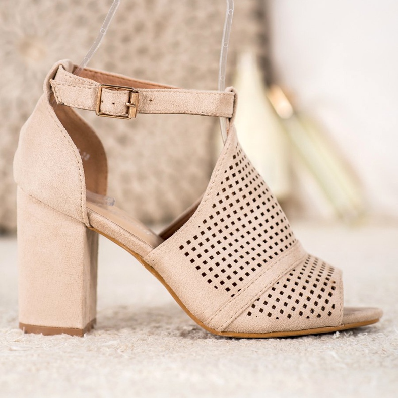 Small Swan Elegantne otvorene sandale bež 1