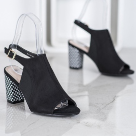 Goodin Ugrađene sandale s kariranom petom crna 2