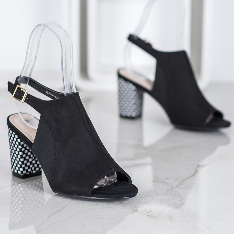 Goodin Ugrađene sandale s kariranom petom crna 2