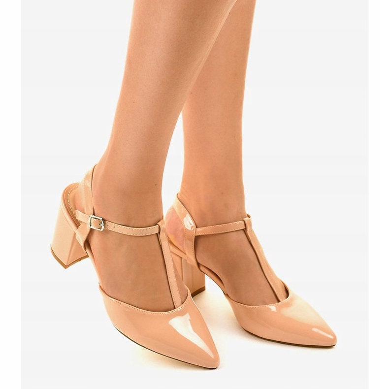 Bež pumpe na stupu D85-17 2