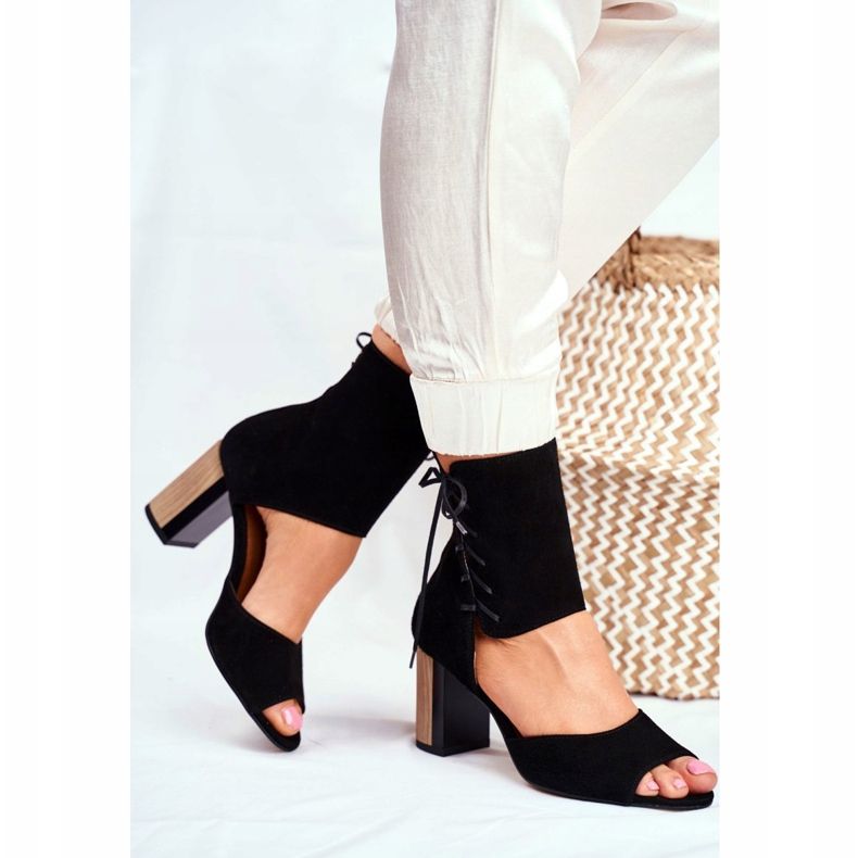 Ženske sandale na štiklu Maciejka Crna antilop 04122-01 crno 2